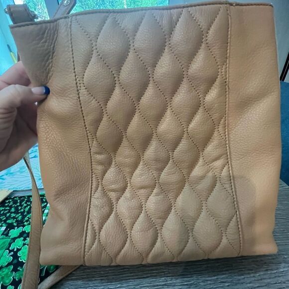 Like new Vera Bradley beige crossbody purse - Picture 11 of 13